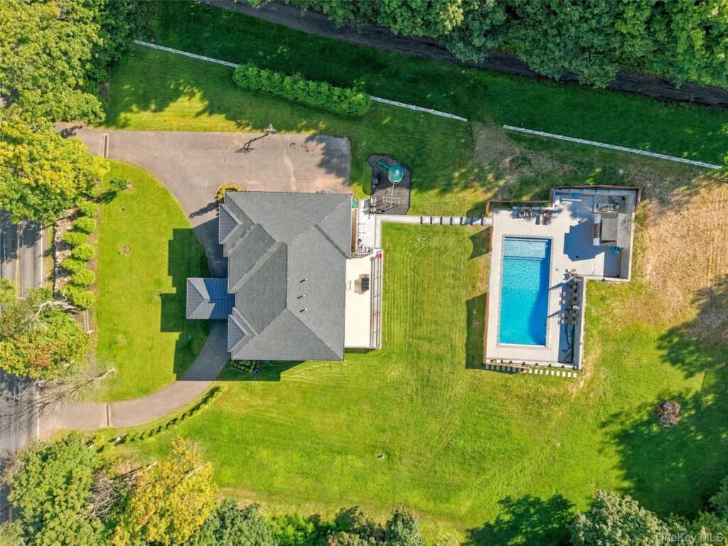 131 spook rock Road, Suffern, NY 10901 - Photo 47 of 49