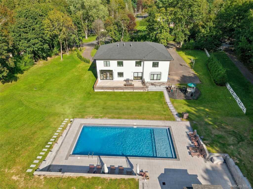 131 spook rock Road, Suffern, NY 10901 - Photo 48 of 49