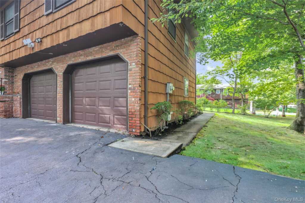 6 Arrow Lane, New City, NY 10956 - Photo 7 of 16
