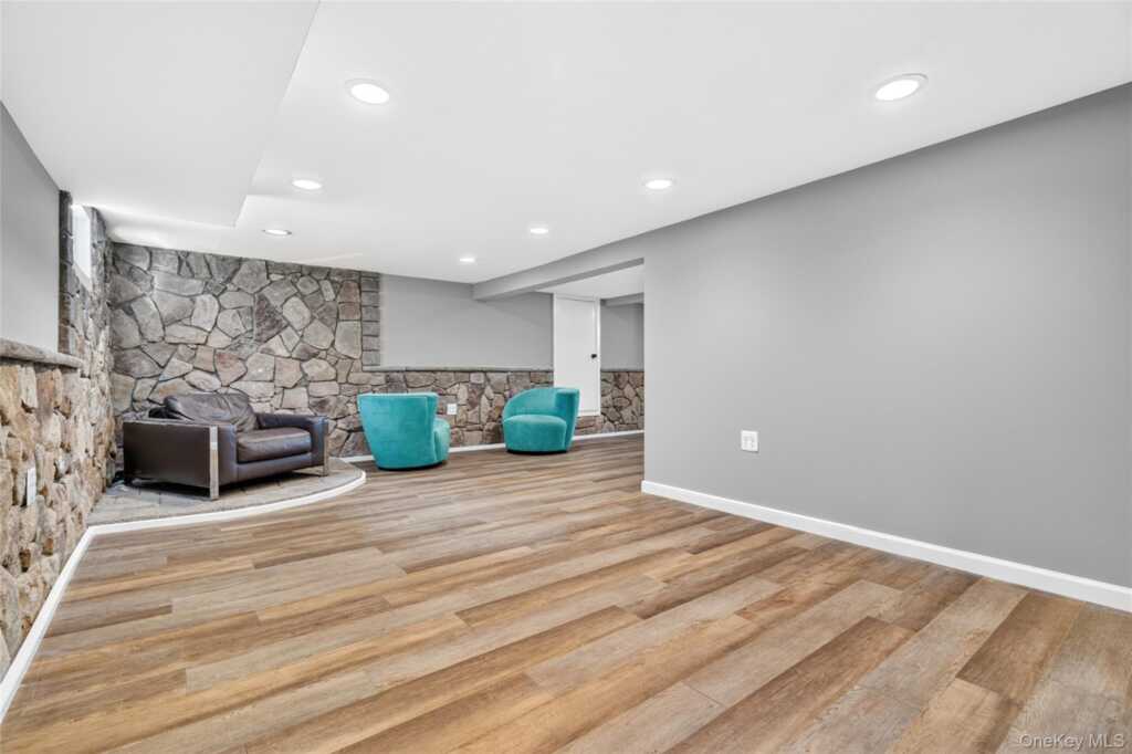 15 W Palisades Avenue, Nanuet, NY 10954 - Photo 33 of 47