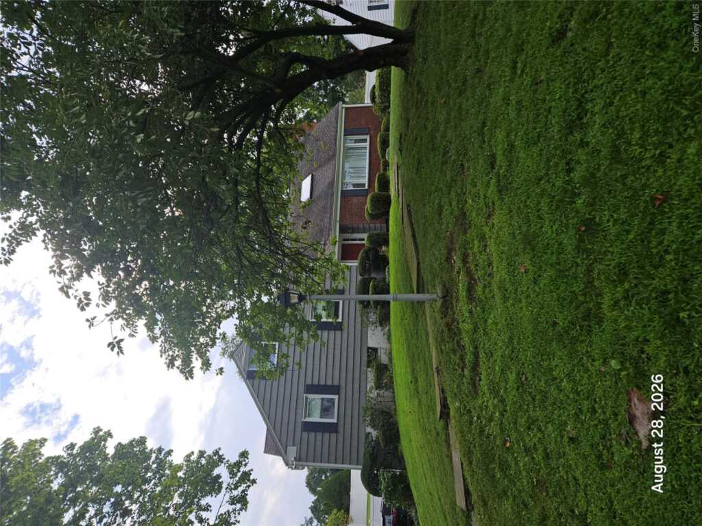 60 Ramona Court, New Rochelle, NY 10804 - Photo 2 of 5