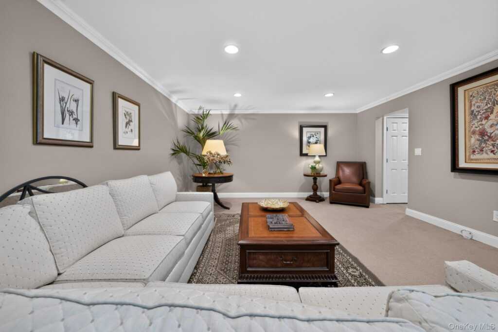 10 Copeland Drive, Suffern, NY 10901 - Photo 13 of 32