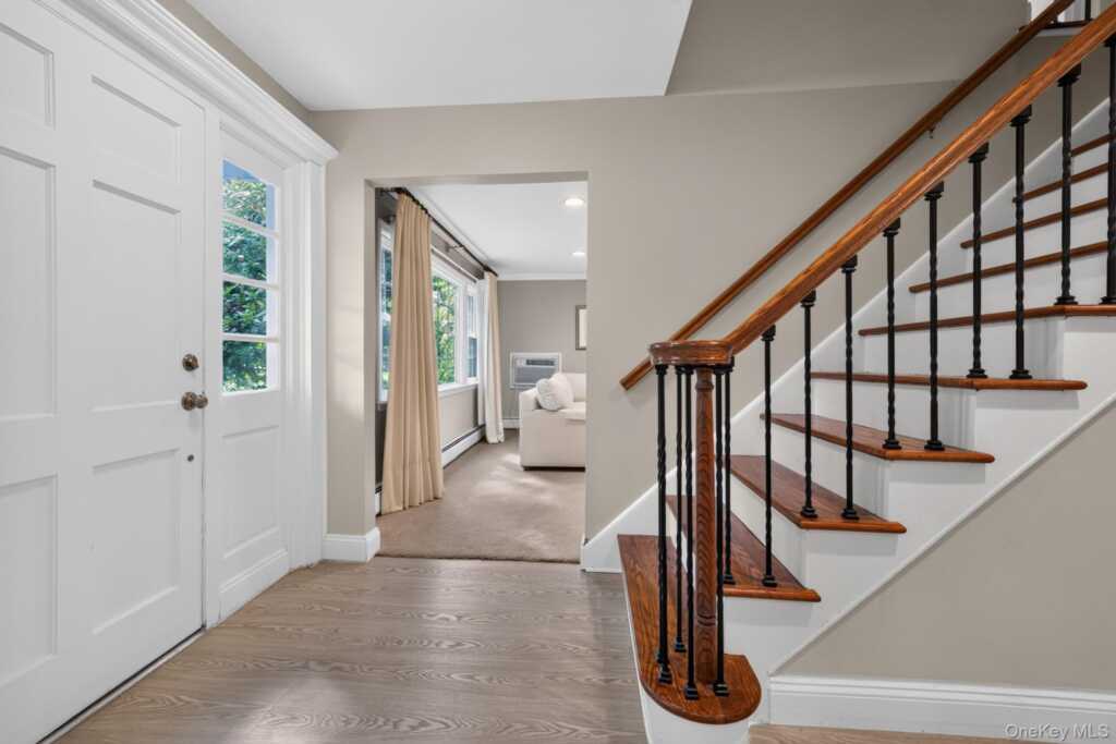 10 Copeland Drive, Suffern, NY 10901 - Photo 3 of 32