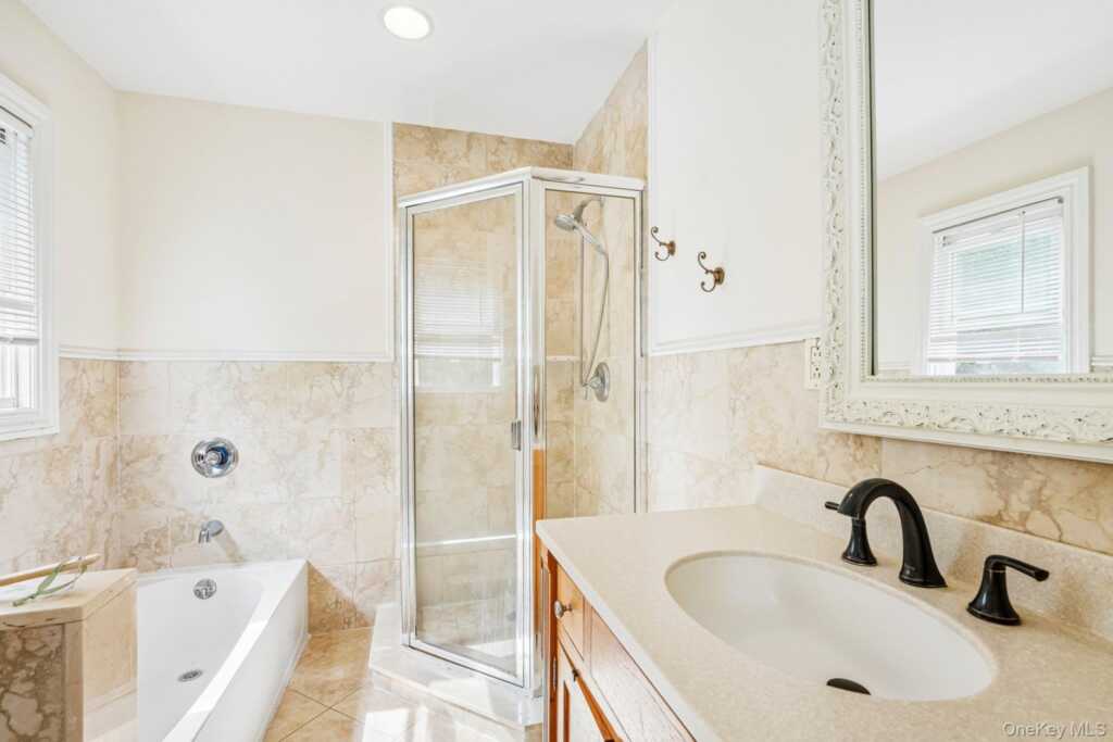 136 Orchid Drive, Pearl River, NY 10965 - Photo 16 of 43