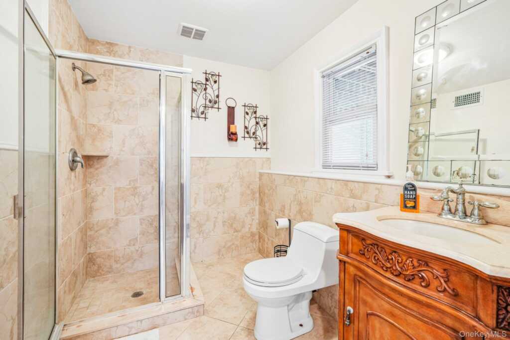 136 Orchid Drive, Pearl River, NY 10965 - Photo 28 of 43
