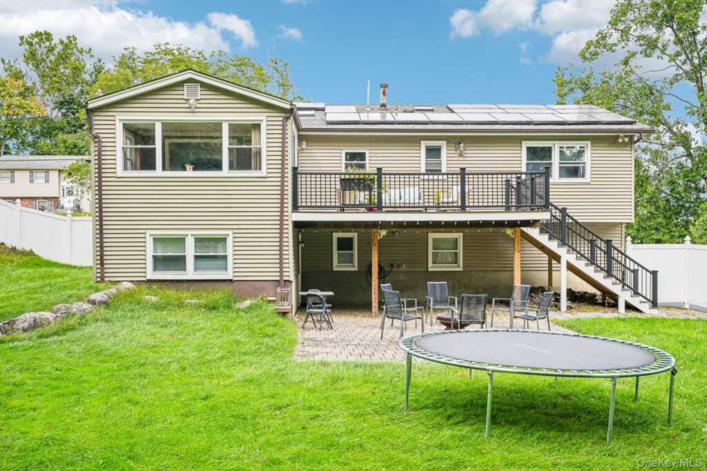 136 Orchid Drive, Pearl River, NY 10965 - Photo 32 of 43