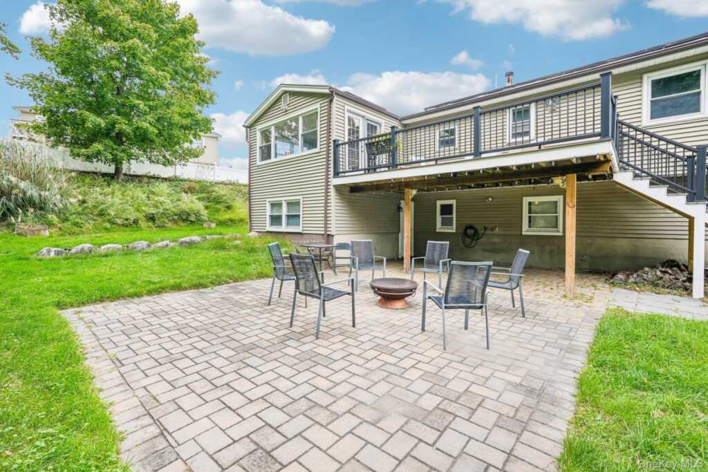 136 Orchid Drive, Pearl River, NY 10965 - Photo 33 of 43