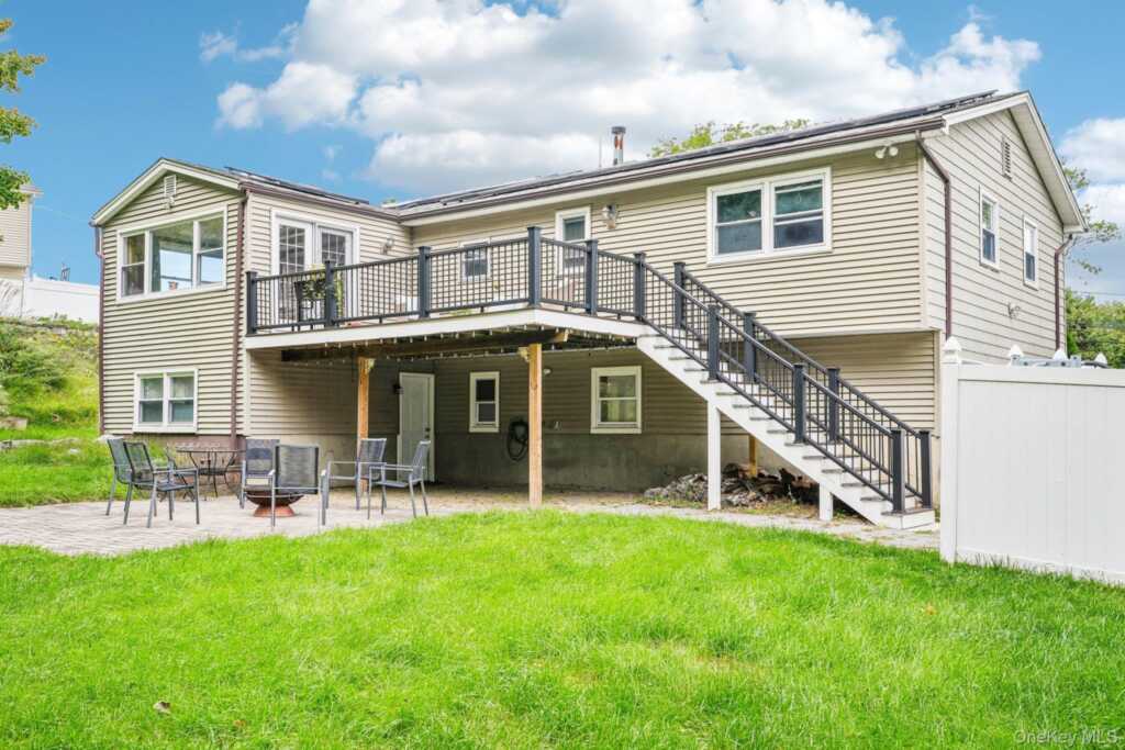 136 Orchid Drive, Pearl River, NY 10965 - Photo 34 of 43