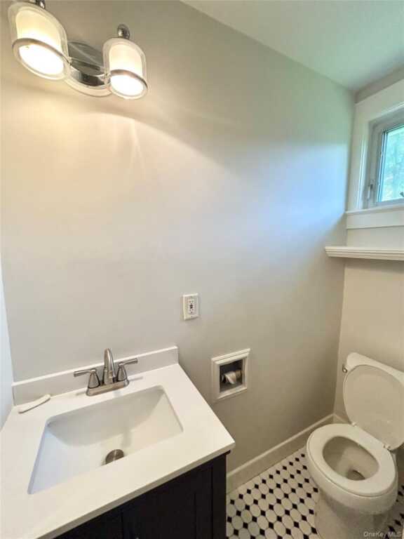 747 Route 9W, Unit #Cottage 8, Valley Cottage, NY 10989 - Photo 7 of 9