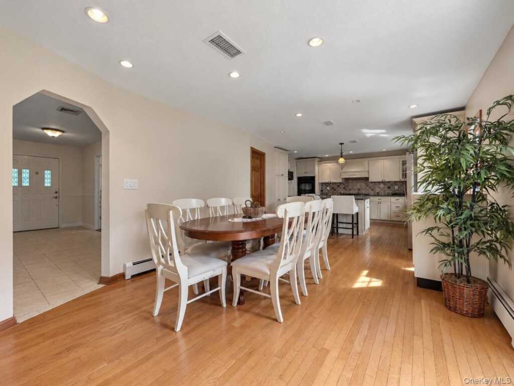 21 Argow Place, Nanuet, NY 10954 - Photo 13 of 30