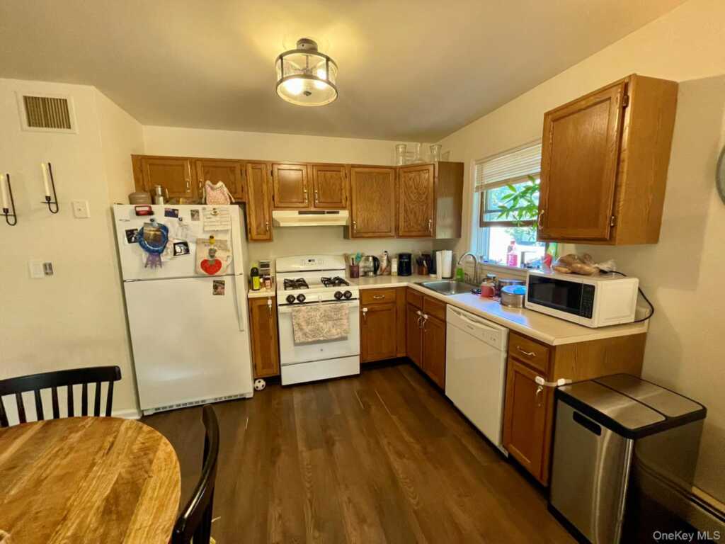 252 High Avenue, Unit #2, Nyack, NY 10960 - Photo 6 of 13