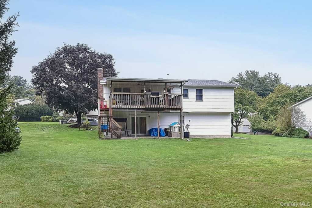 96 Lake Nanuet, Nanuet, NY 10954 - Photo 43 of 49