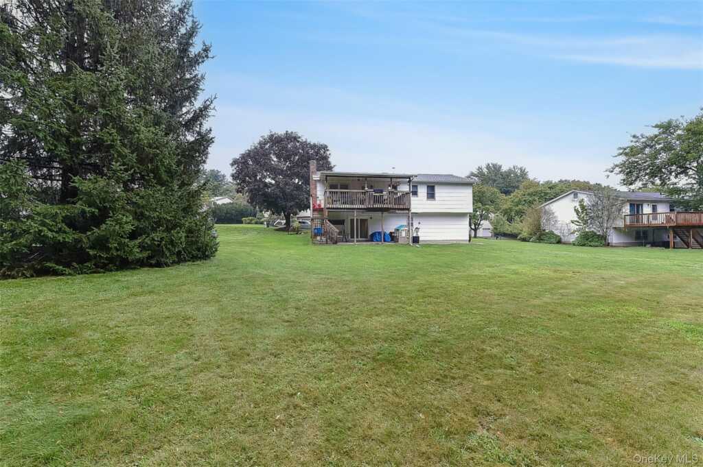96 Lake Nanuet, Nanuet, NY 10954 - Photo 44 of 49