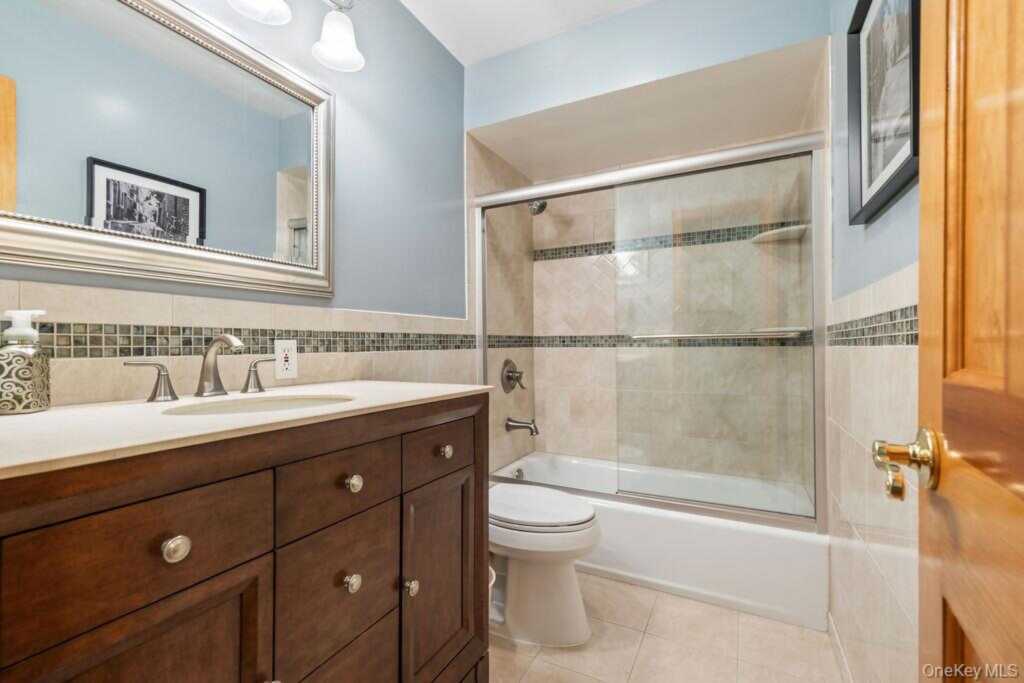 5 Newport Court, Suffern, NY 10901 - Photo 15 of 33