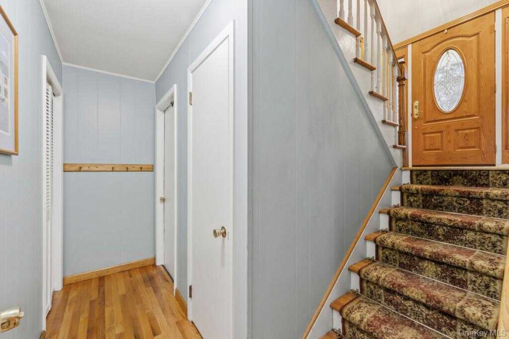 5 Newport Court, Suffern, NY 10901 - Photo 20 of 33