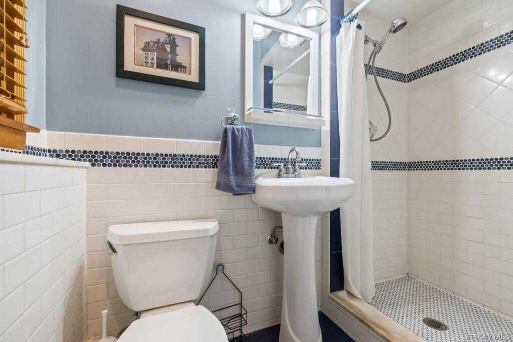 5 Newport Court, Suffern, NY 10901 - Photo 25 of 33