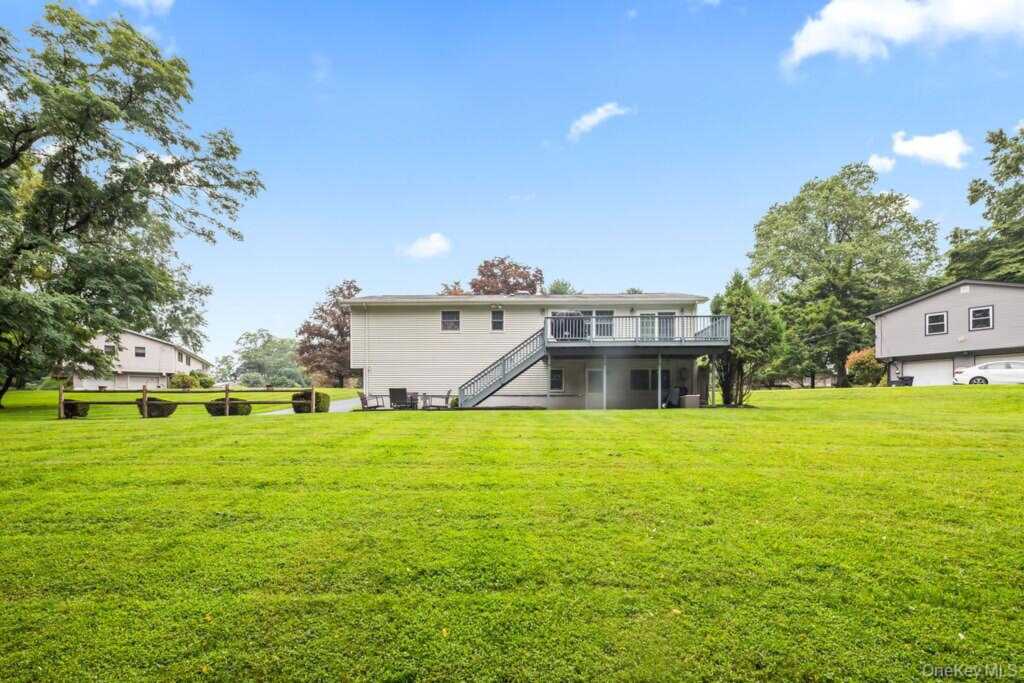 5 Newport Court, Suffern, NY 10901 - Photo 29 of 33