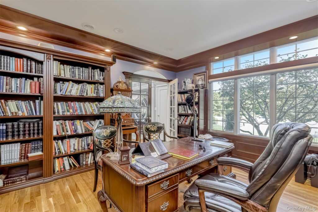 10 Cobblestone Farm Court, Suffern, NY 10901 - Photo 11 of 37