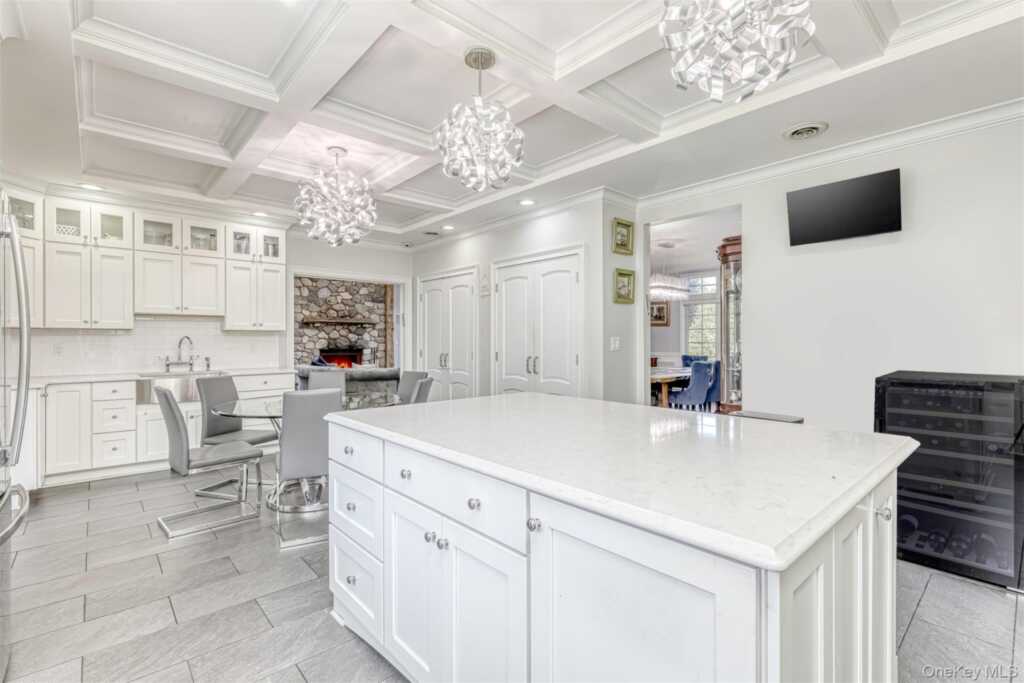 10 Cobblestone Farm Court, Suffern, NY 10901 - Photo 16 of 37