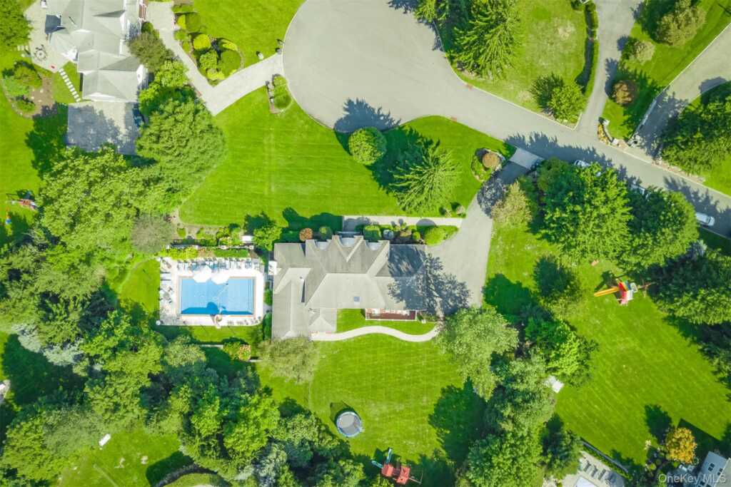 10 Cobblestone Farm Court, Suffern, NY 10901 - Photo 30 of 37