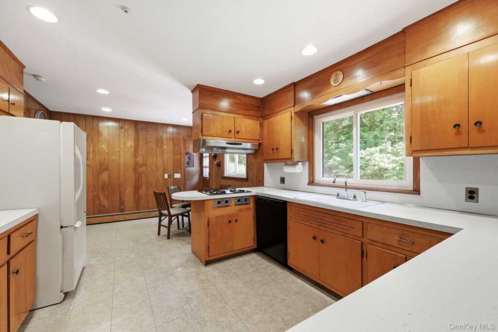 5 River Road, Suffern, NY 10901 - Photo 6 of 25