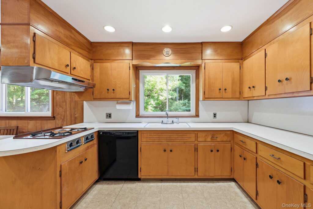 5 River Road, Suffern, NY 10901 - Photo 7 of 25