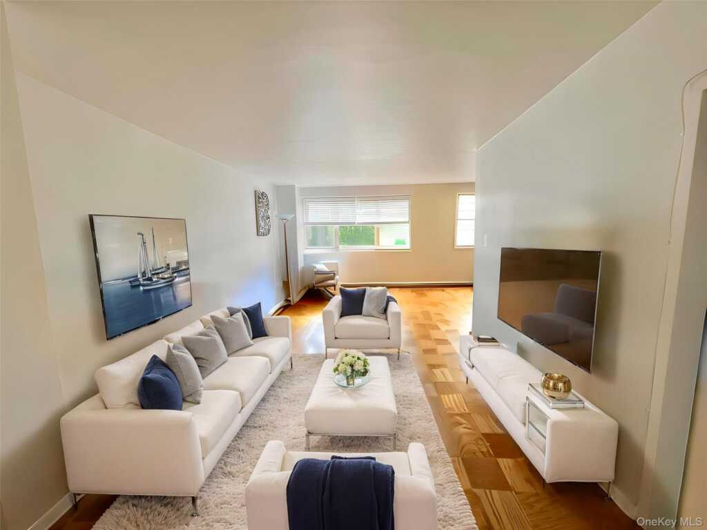 30 Lake Street, Unit #8D, White Plains, NY 10603