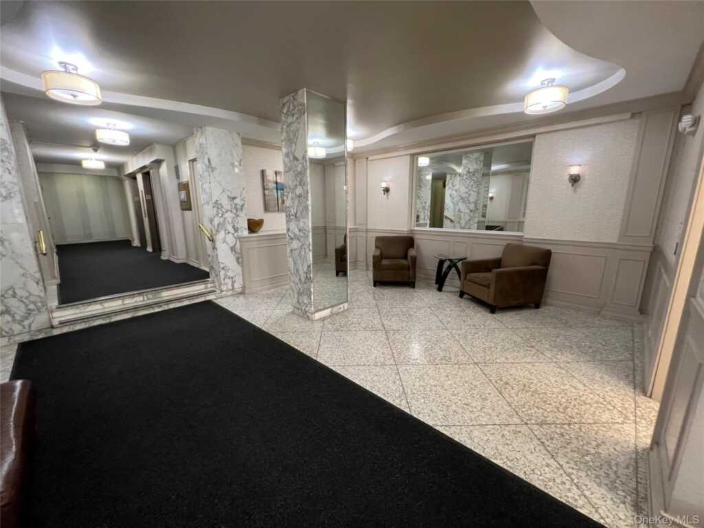 30 Lake Street, Unit #8D, White Plains, NY 10603 - Photo 14 of 15