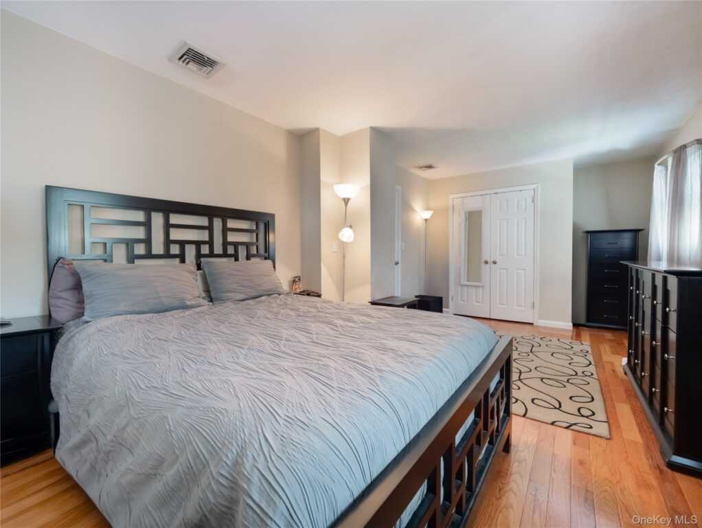 27 Will Rogers Lane, Nanuet, NY 10954 - Photo 12 of 31