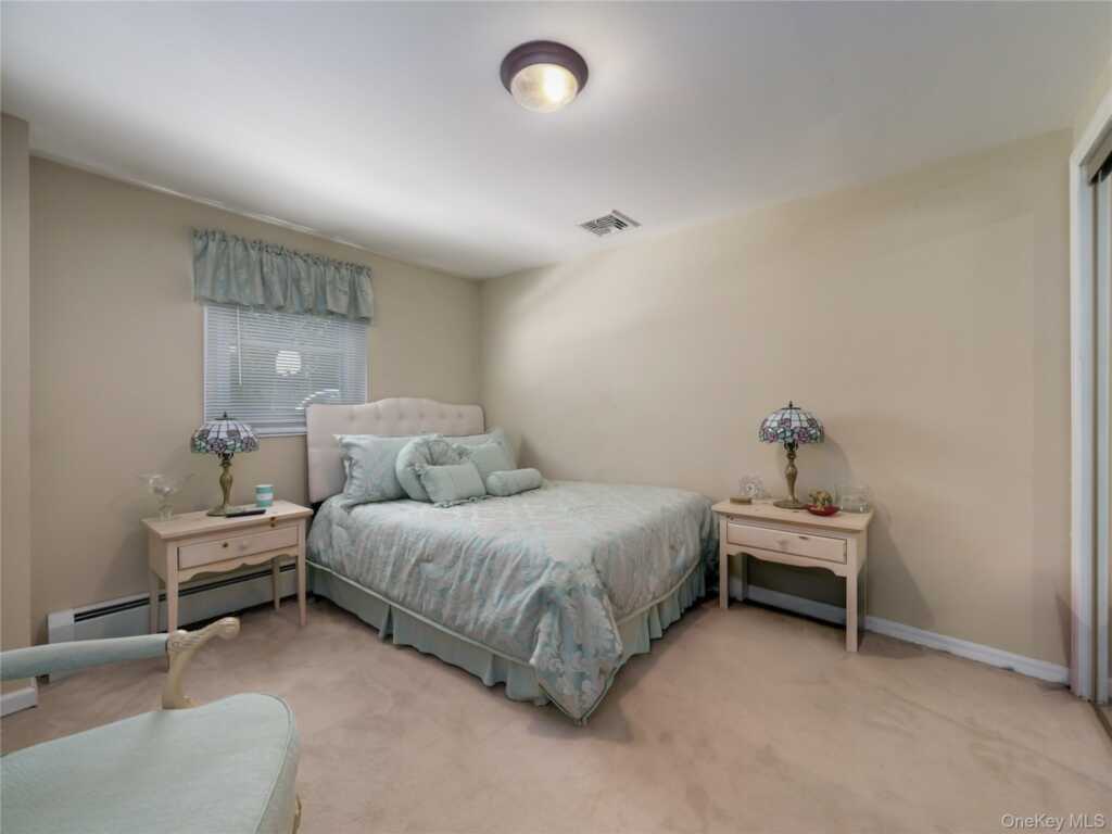 27 Will Rogers Lane, Nanuet, NY 10954 - Photo 15 of 31