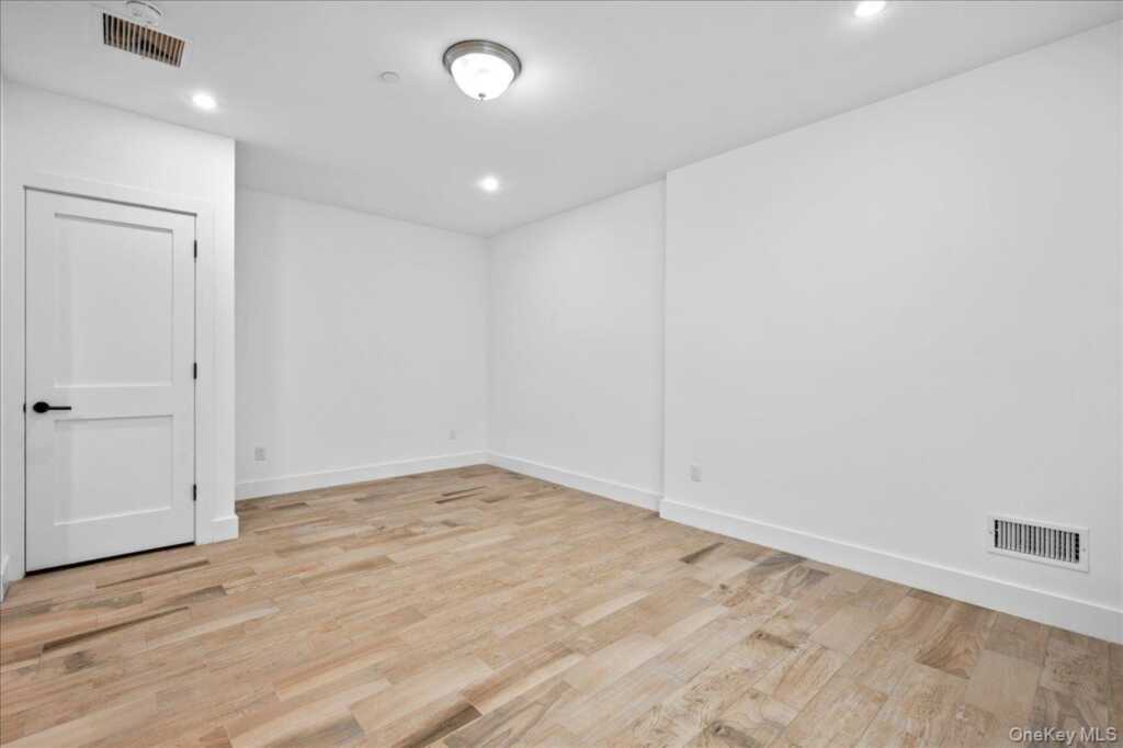 422 E Boston Post Road, Unit #101, Rye, NY 10543 - Photo 16 of 24