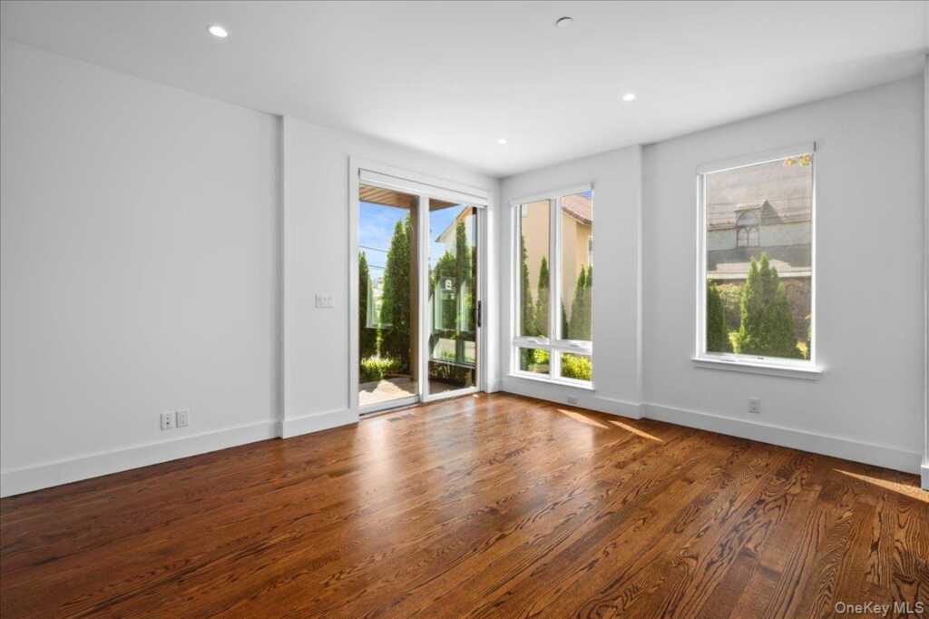 422 E Boston Post Road, Unit #101, Rye, NY 10543 - Photo 8 of 24