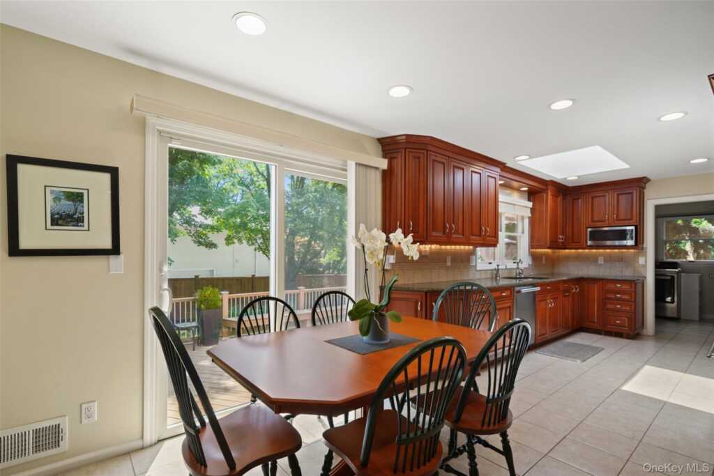 2 Magnolia Drive, Rye, NY 10573 - Photo 10 of 35
