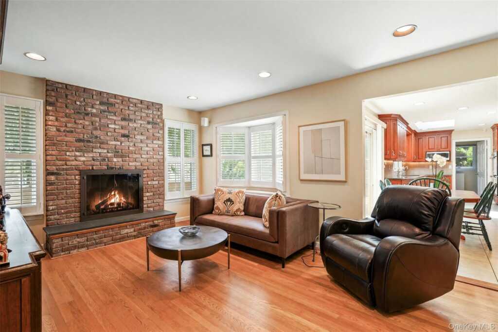 2 Magnolia Drive, Rye, NY 10573 - Photo 5 of 35