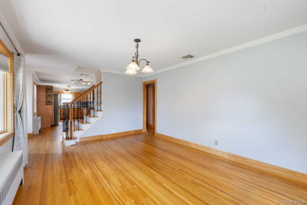 65 W Washington Avenue, Pearl River, NY 10965 - Photo 10 of 47