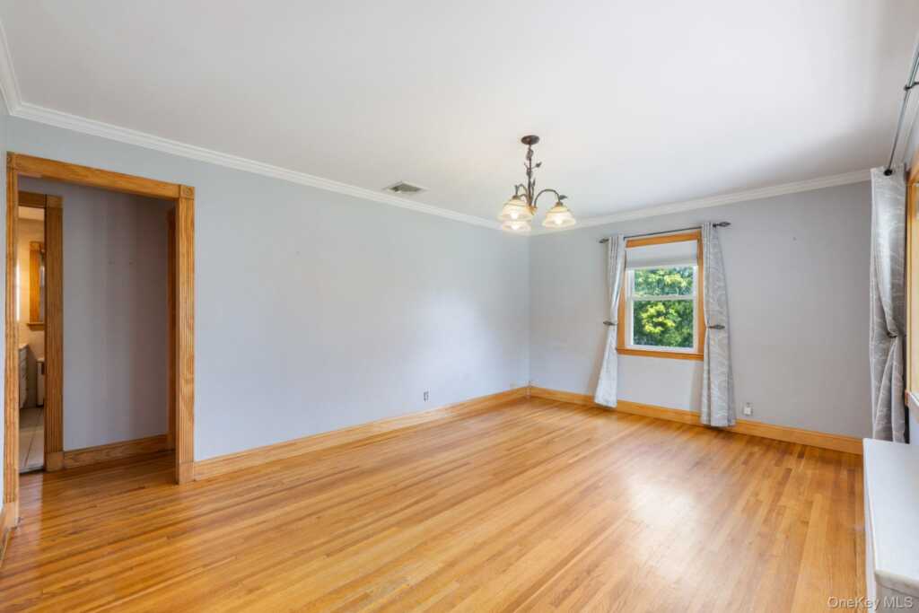 65 W Washington Avenue, Pearl River, NY 10965 - Photo 11 of 47