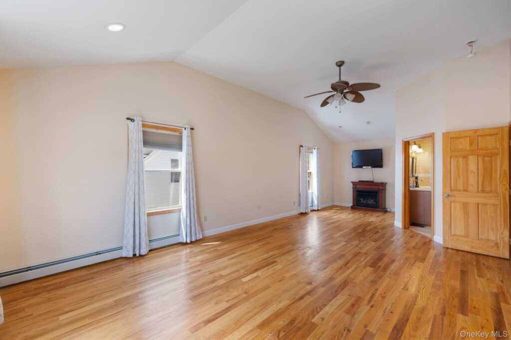 65 W Washington Avenue, Pearl River, NY 10965 - Photo 12 of 47