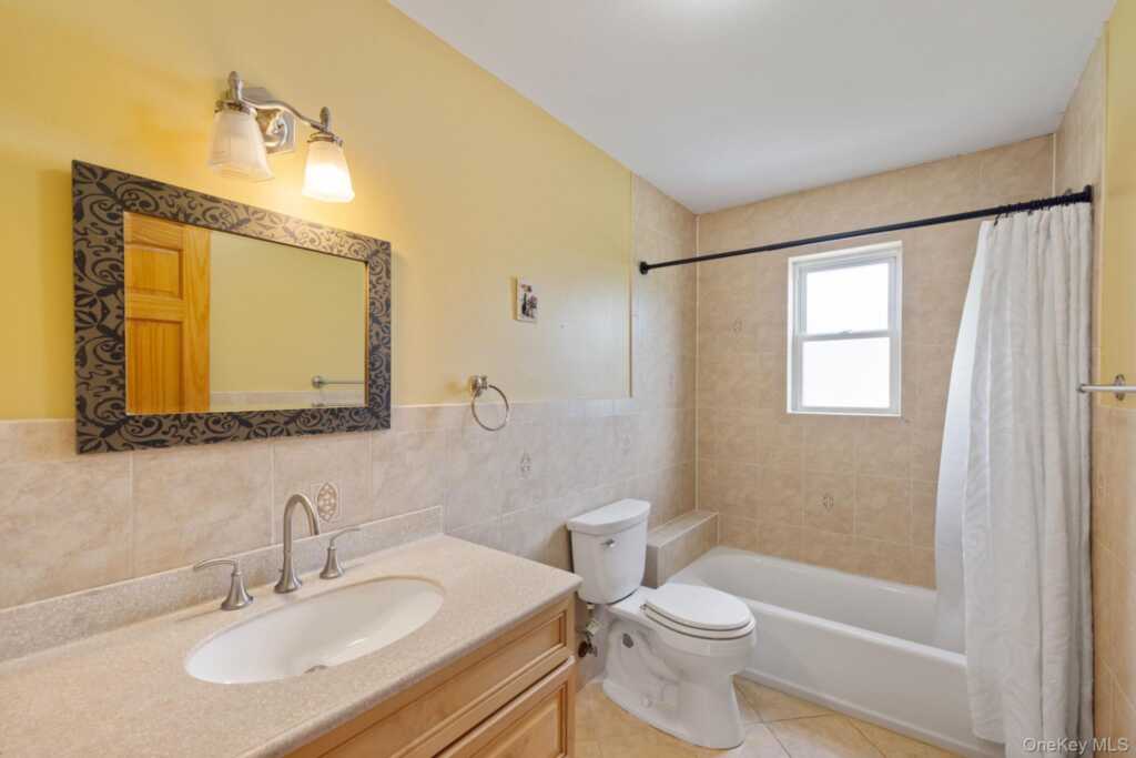 65 W Washington Avenue, Pearl River, NY 10965 - Photo 21 of 47