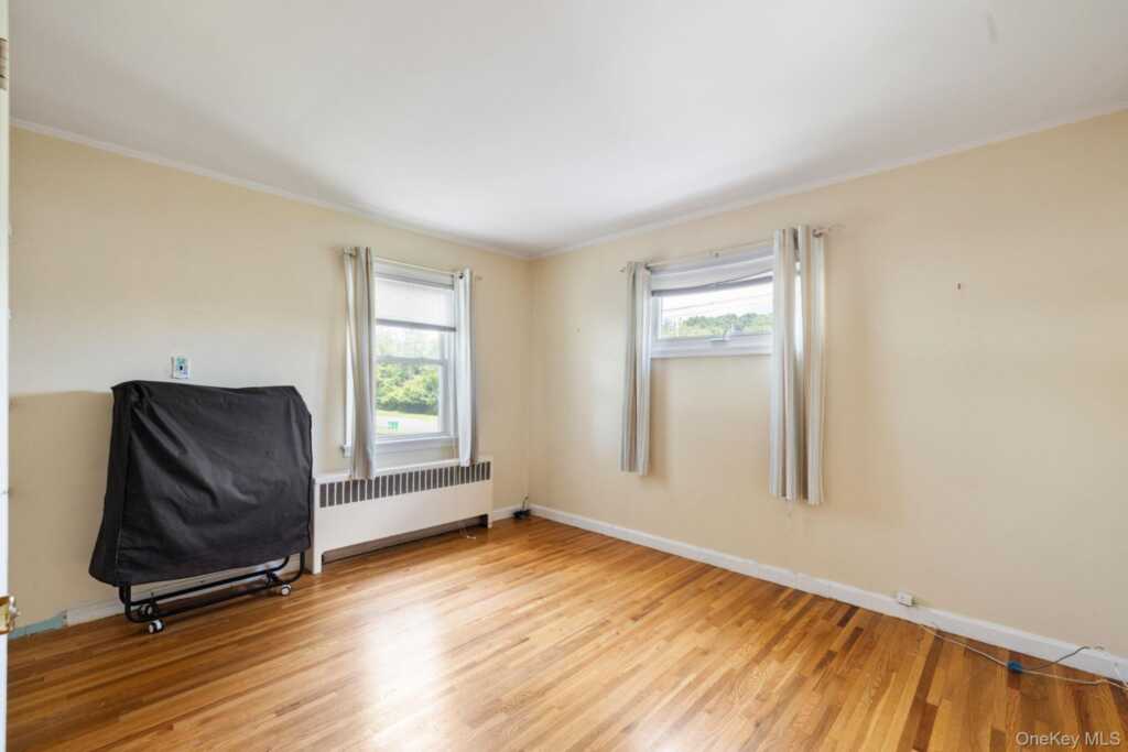 65 W Washington Avenue, Pearl River, NY 10965 - Photo 25 of 47