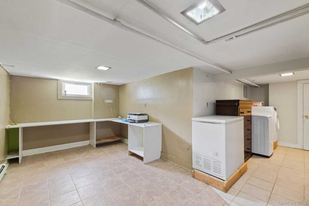 65 W Washington Avenue, Pearl River, NY 10965 - Photo 29 of 47