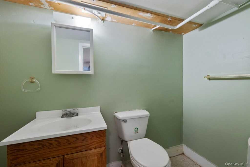 65 W Washington Avenue, Pearl River, NY 10965 - Photo 32 of 47