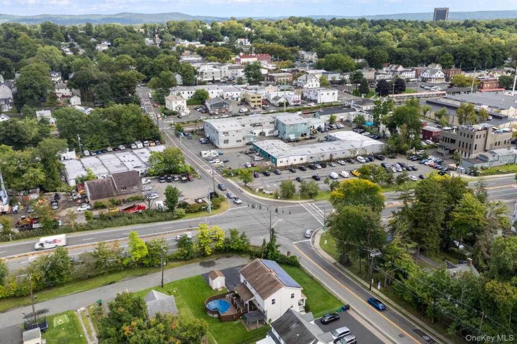 65 W Washington Avenue, Pearl River, NY 10965 - Photo 41 of 47