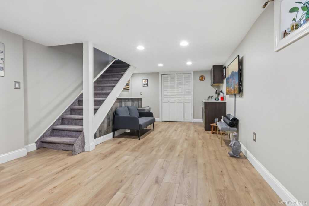 7 Center Street, Unit #A, Suffern, NY 10901 - Photo 19 of 30