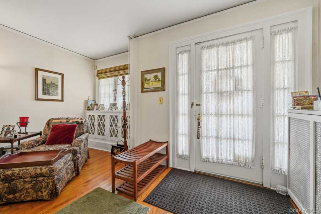 61 E Maple Avenue, Suffern, NY 10901 - Photo 10 of 50