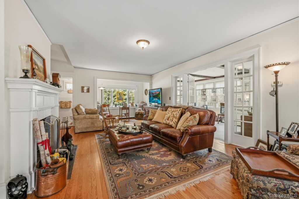 61 E Maple Avenue, Suffern, NY 10901 - Photo 11 of 50