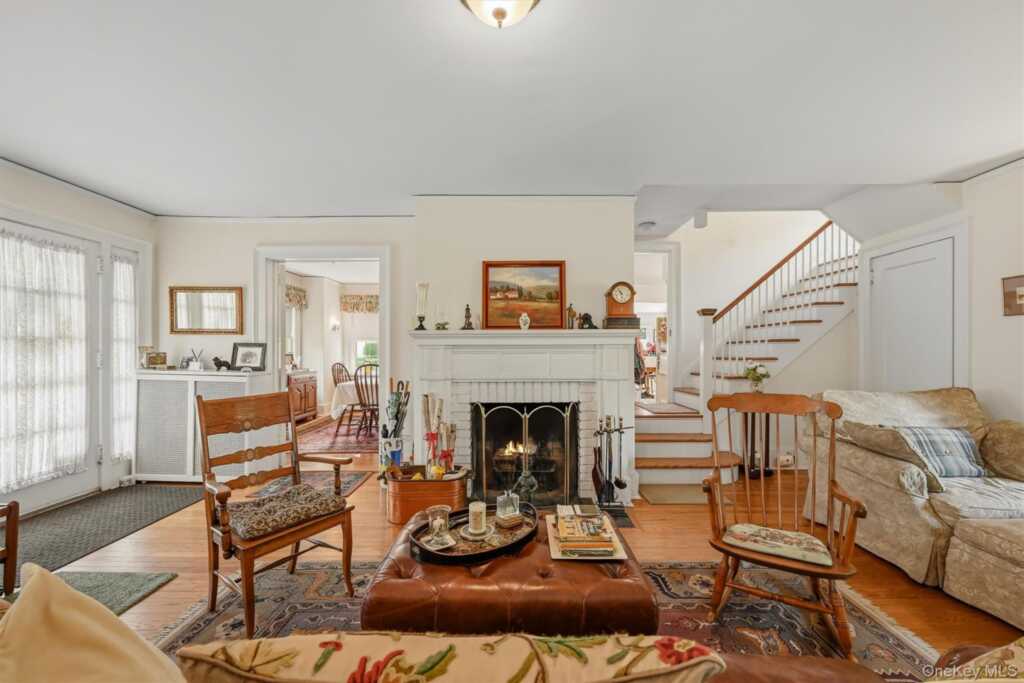61 E Maple Avenue, Suffern, NY 10901 - Photo 12 of 50