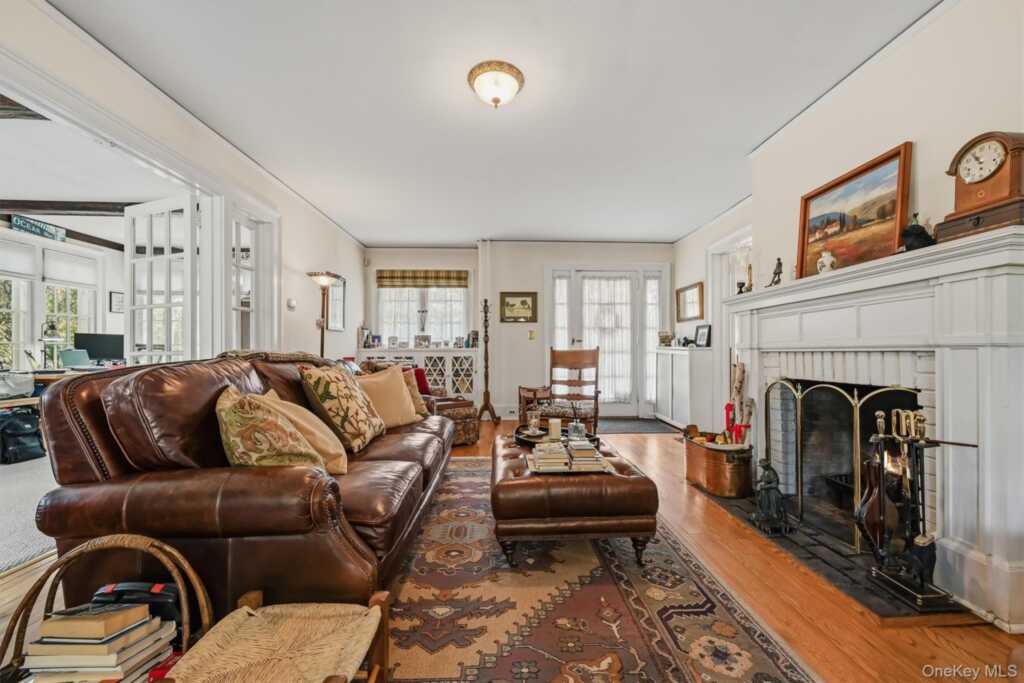 61 E Maple Avenue, Suffern, NY 10901 - Photo 13 of 50