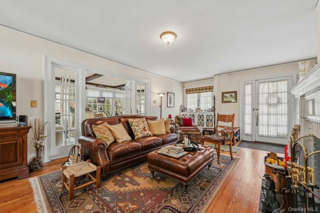61 E Maple Avenue, Suffern, NY 10901 - Photo 14 of 50