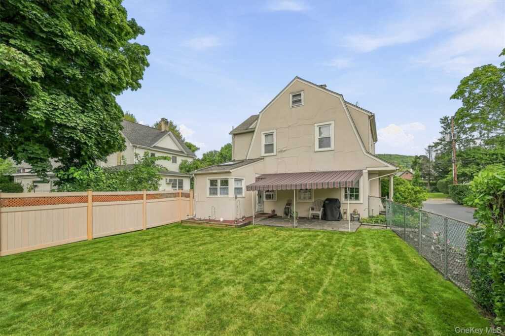 61 E Maple Avenue, Suffern, NY 10901 - Photo 7 of 50
