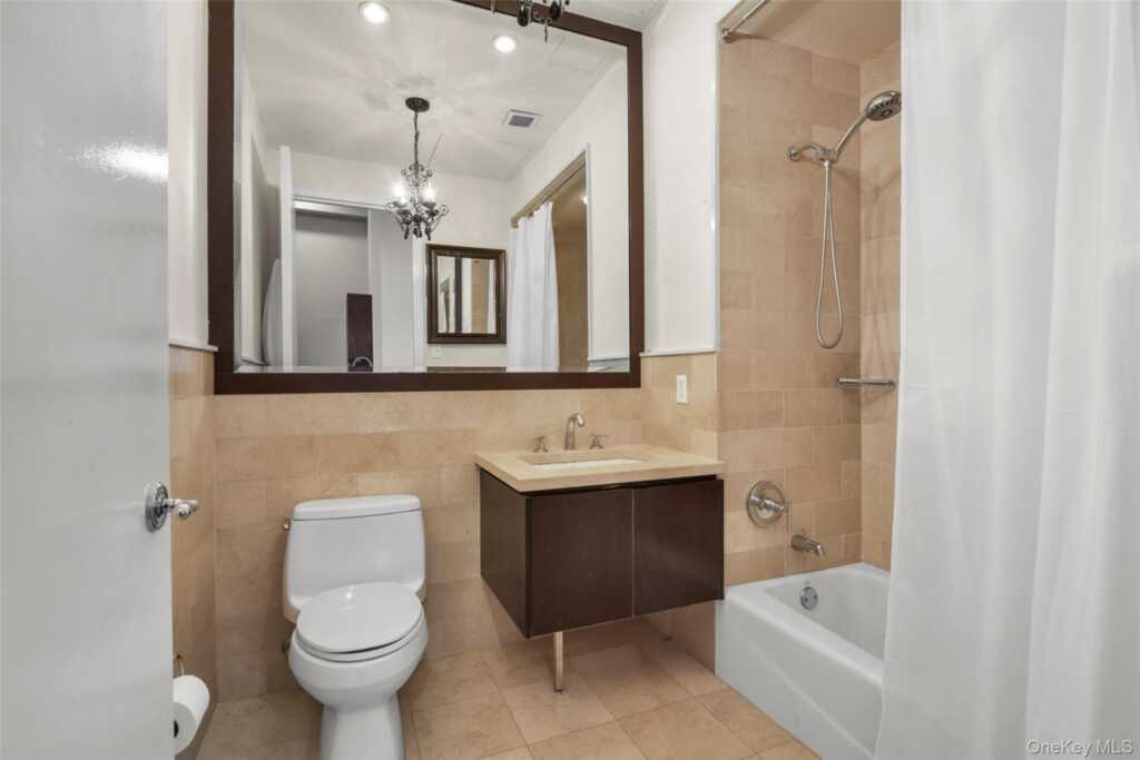 25 Leroy Place, Unit #PH7, New Rochelle, NY 10805 - Photo 16 of 29